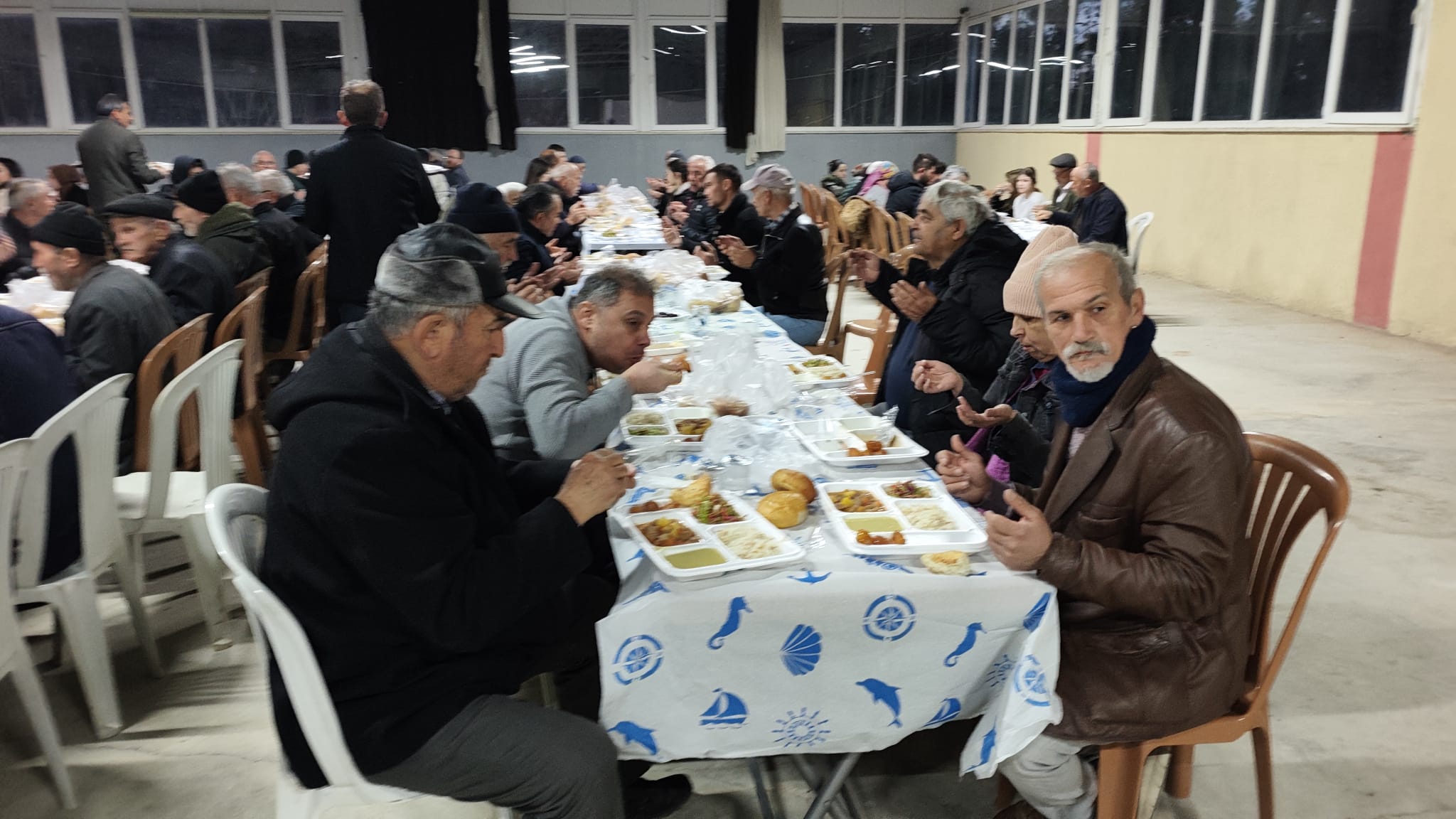 Başkan Gülsever Dağal’da iftarda vatandaşla buluştu
